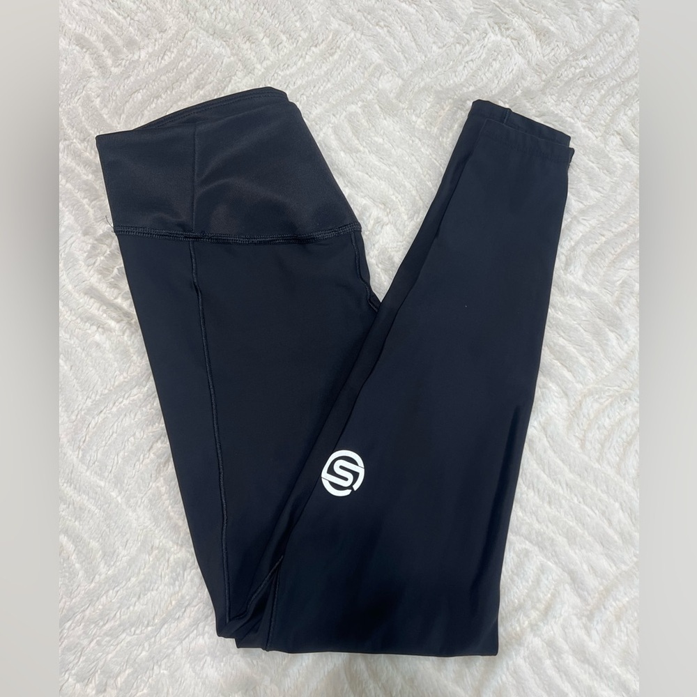 SKIMS Black High Waisted Leggings XS Compression Athletic Workout Pants